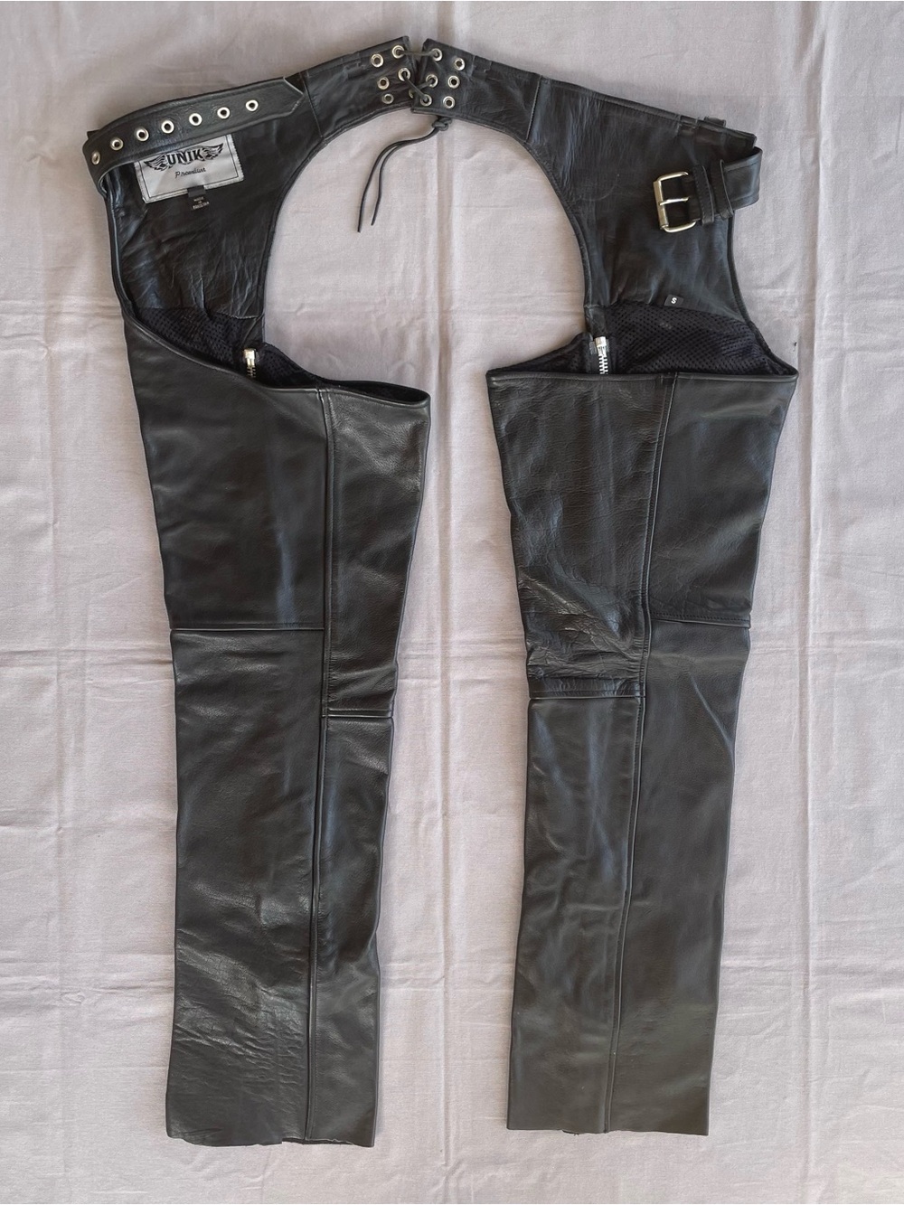 Unik Premium Black Leather Chaps With Buckle Size S rear corset style lace